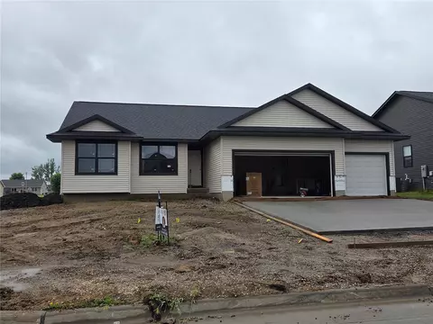 6279 Glenwood Dr, Marion, IA 52302
