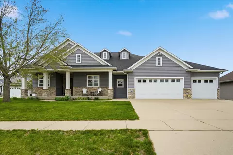 4032 Windfall Dr NW, Cedar Rapids, IA 52405