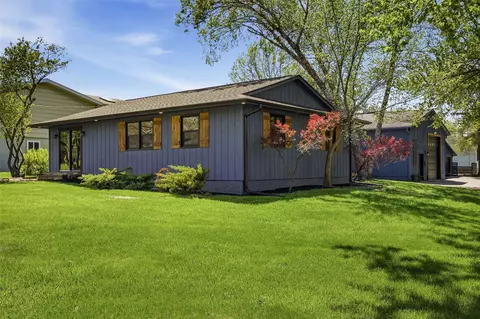 6401 Hickory Blvd SE, Cedar Rapids, IA 52403