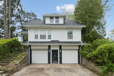 221 23rd St NE, Cedar Rapids, IA 52402