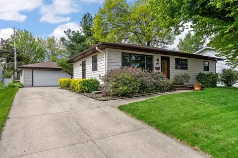 1805 Brockman Ave, Marion, IA 52302