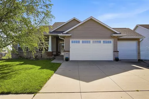 3482 Penny Ln, Marion, IA 52302
