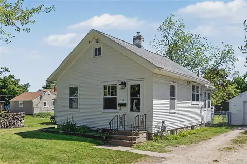 714 31st St SE, Cedar Rapids, IA 52403