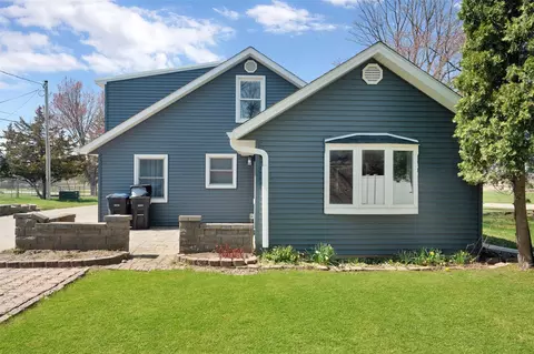 965 2nd Street St, Marion, IA 52302