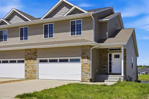 1132 Mary Ln, North Liberty, IA 52317