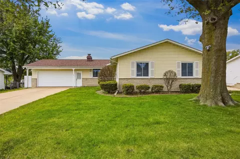 118 31st St NW, Cedar Rapids, IA 52405