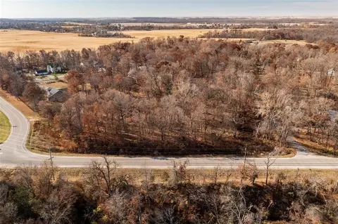 5834 Timber Creek Rd, Cedar Rapids, IA 52411