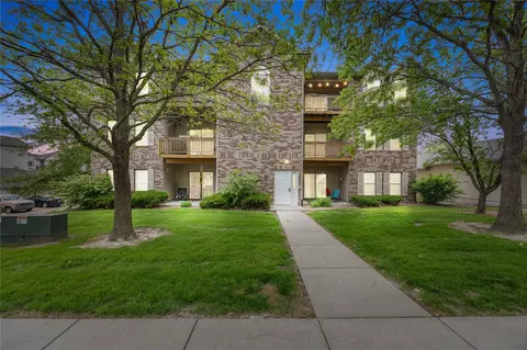 2853 Coral Ct #304, Coralville, IA 52241