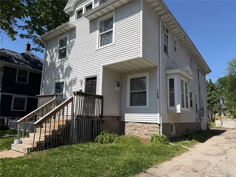 120 17th St NE, Cedar Rapids, IA 52402