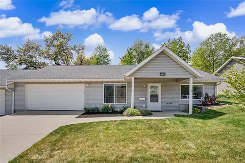 2758 O Ave NW #B, Cedar Rapids, IA 52405