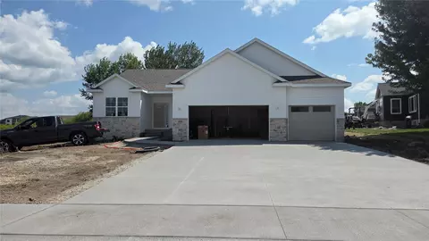 6531 Winslow Rd, Marion, IA 52302