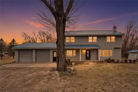 600 Carlton Rd SE, Cedar Rapids, IA 52403