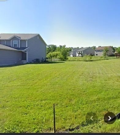 2147 Sugar Creek Dr NW, Cedar Rapids, IA 52405