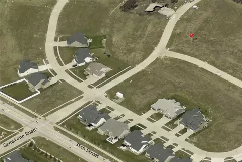 4115 Gemstone Rd, Marion, IA 52302