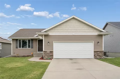 5313 Ruhd St SW, Cedar Rapids, IA 52404