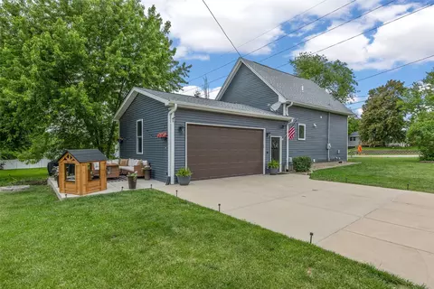 2629 Mt Vernon Rd SE, Cedar Rapids, IA 52403