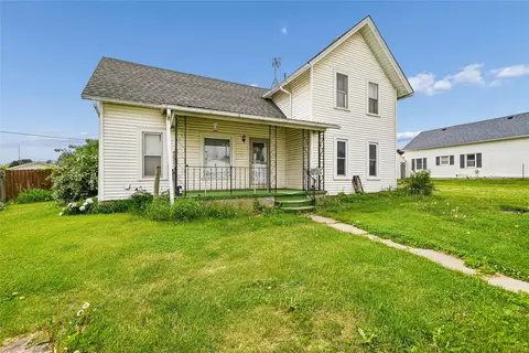 203 S Main St, Onslow, IA 52321