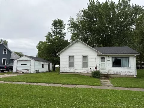 347 W Main St, Marengo, IA 52301