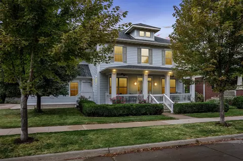 720 Walker Cir, Iowa City, IA 52245