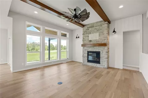 8818 Zeppelin Ave, Cedar Rapids, IA 52402