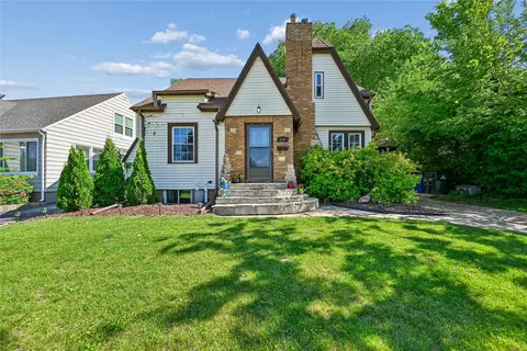 238 24th Street Dr SE, Cedar Rapids, IA 52403