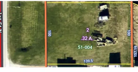 1 St N, Walford, IA 52351