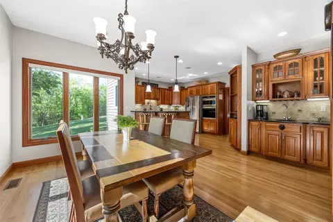 Dining - 1630 Mackenzie Dr, Cedar Rapids, IA 52411 photo 3 of 3