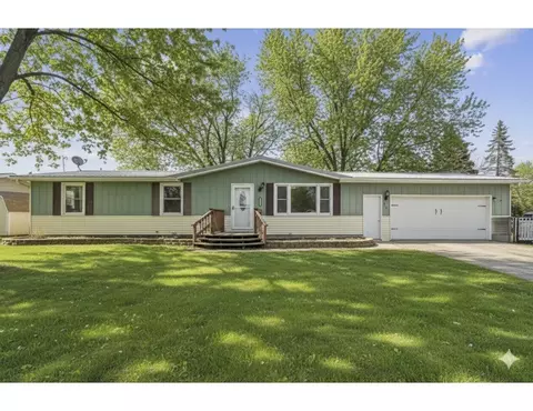 317 Terrace Lane Dr, Montezuma, IA 50171