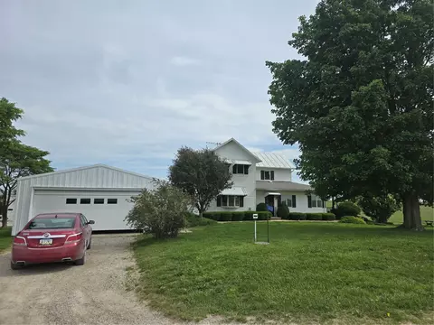 1633 150th St, Mount Pleasant, IA 52641
