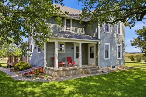 15403 140th Ave, Monticello, IA 52310