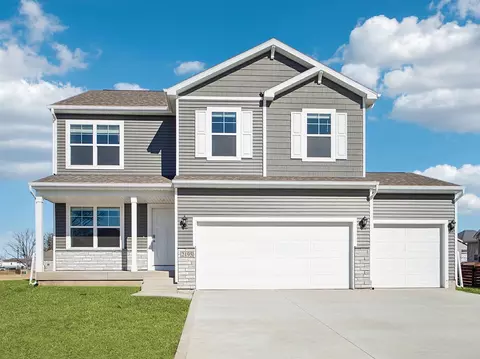2873 Prairielight Dr, Hiawatha, IA 52233