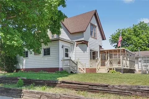 1705 7th Ave, Belle Plaine, IA 52208
