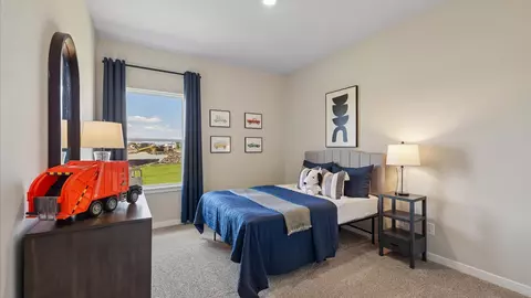 Bedroom - 3285 Artesian Rd, Marion, IA 52302 photo 3 of 4