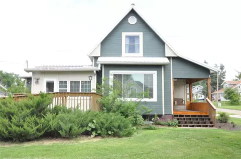 1402 11th Ave, Belle Plaine, IA 52208