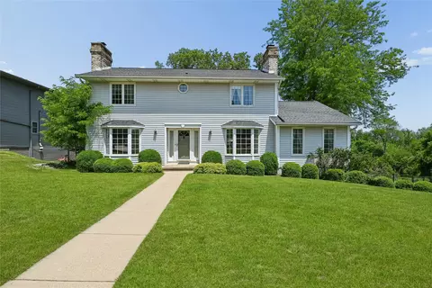 5022 Broadlawn Dr SE, Cedar Rapids, IA 52403