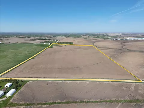 23 Rd Ave 79th St, Marengo, IA 52301