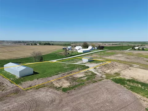 2371 79th St Dr, Watkins, IA 52354