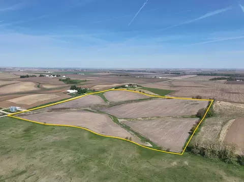 25 Th Ave Benton-iowa Rd, Watkins, IA 52354