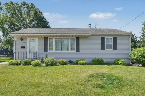 1627 Miami Dr NE, Cedar Rapids, IA 52402