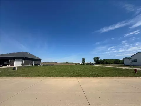 3370 Stanley Cup Dr, Marion, IA 52302