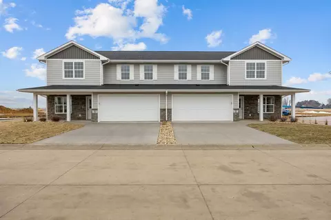 163 Bethany Loop SW #A, Cedar Rapids, IA 52404