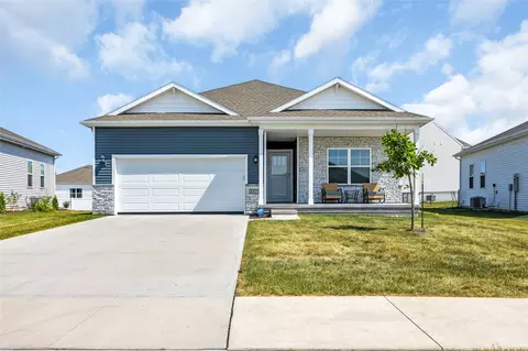 3325 Craven Dr, Coralville, IA 52241
