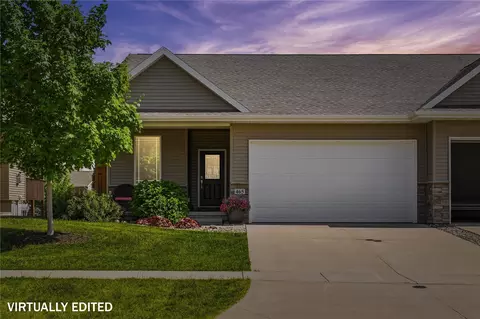 465 2nd St, Fairfax, IA 52228