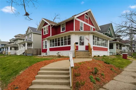 1701 Washington Ave SE, Cedar Rapids, IA 52403