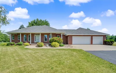 16351 189th St, Manchester, IA 52057