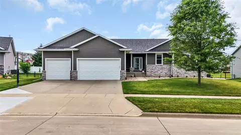 3118 Carlisle Cir, Marion, IA 52302