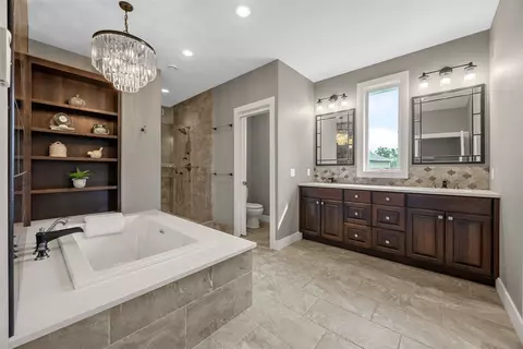 Bath - 3003 Cedar River Ct NE, Cedar Rapids, IA 52411 photo 1 of 8