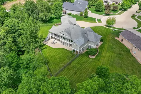 View/Area - 3003 Cedar River Ct NE, Cedar Rapids, IA 52411 photo 1 of 2