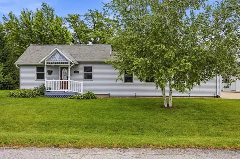 446 Milwaukee St, Parnell, IA 52325