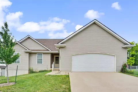 1875 Highland Rd, Ely, IA 52227